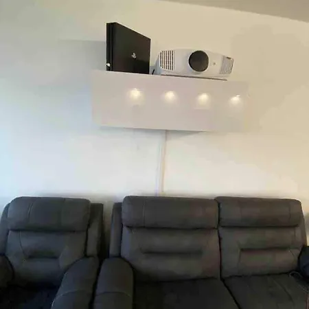 דירה Mit Rheinblick & Heimkino