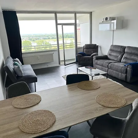 דירה Mit Rheinblick & Heimkino
