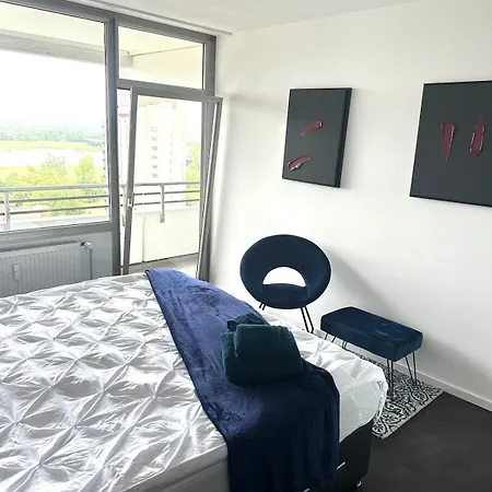 Mit Rheinblick & Heimkino דירה