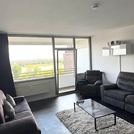 Mit Rheinblick & Heimkino Apartment